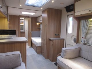 /photos/9493/21e60942-f770-fd47-de24-b1dd466018a7_i320x240.jpg