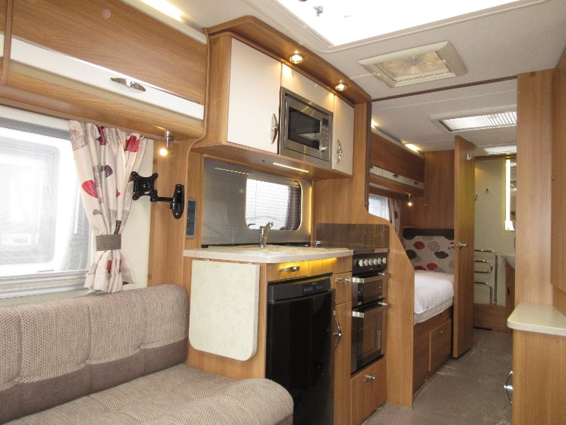 /photos/9493/679ac5a7-2877-3052-0fe4-b172bf60fcd7_i800x600.jpg