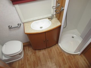 /photos/9493/d3d626bd-0be8-9ba9-8fd4-e9bded0edda0_i320x240.jpg